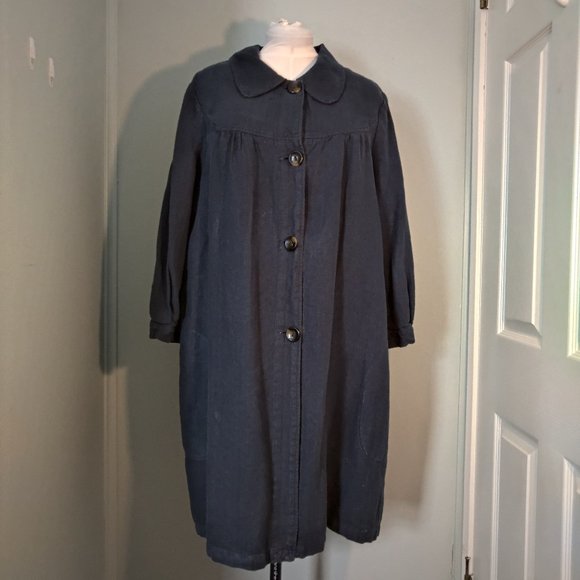 cut.loose Coat - Picture 1 of 5